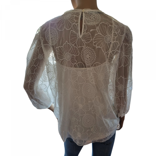 Blusa blanca manga larga - Imagen 2